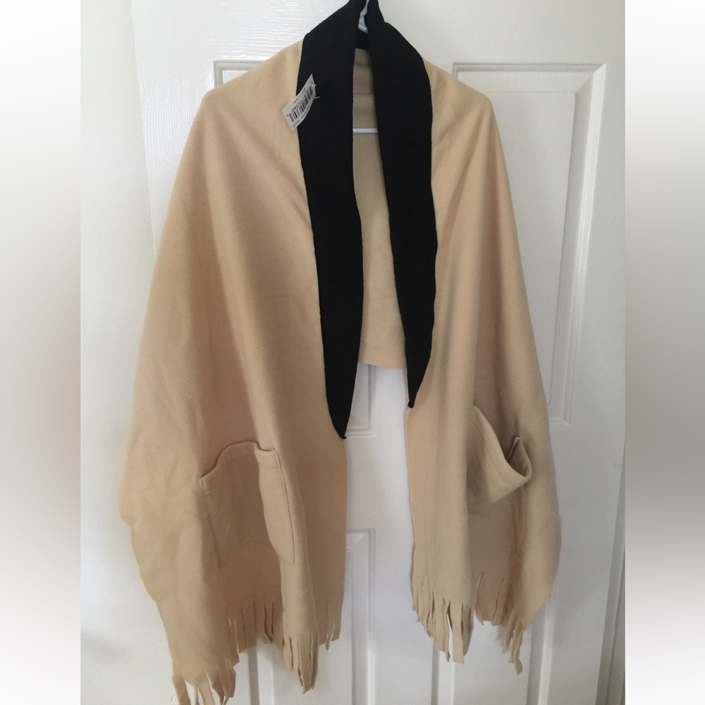 L&M Camel and Black Shawl with Pockets
